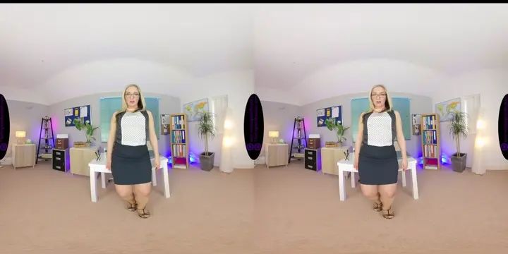Poster: The English Mansion – Miss Eve Harper – New Office Stress Toy – VR Poster: The English Mansion – Miss Eve Harper – New Office Stress Toy – VR